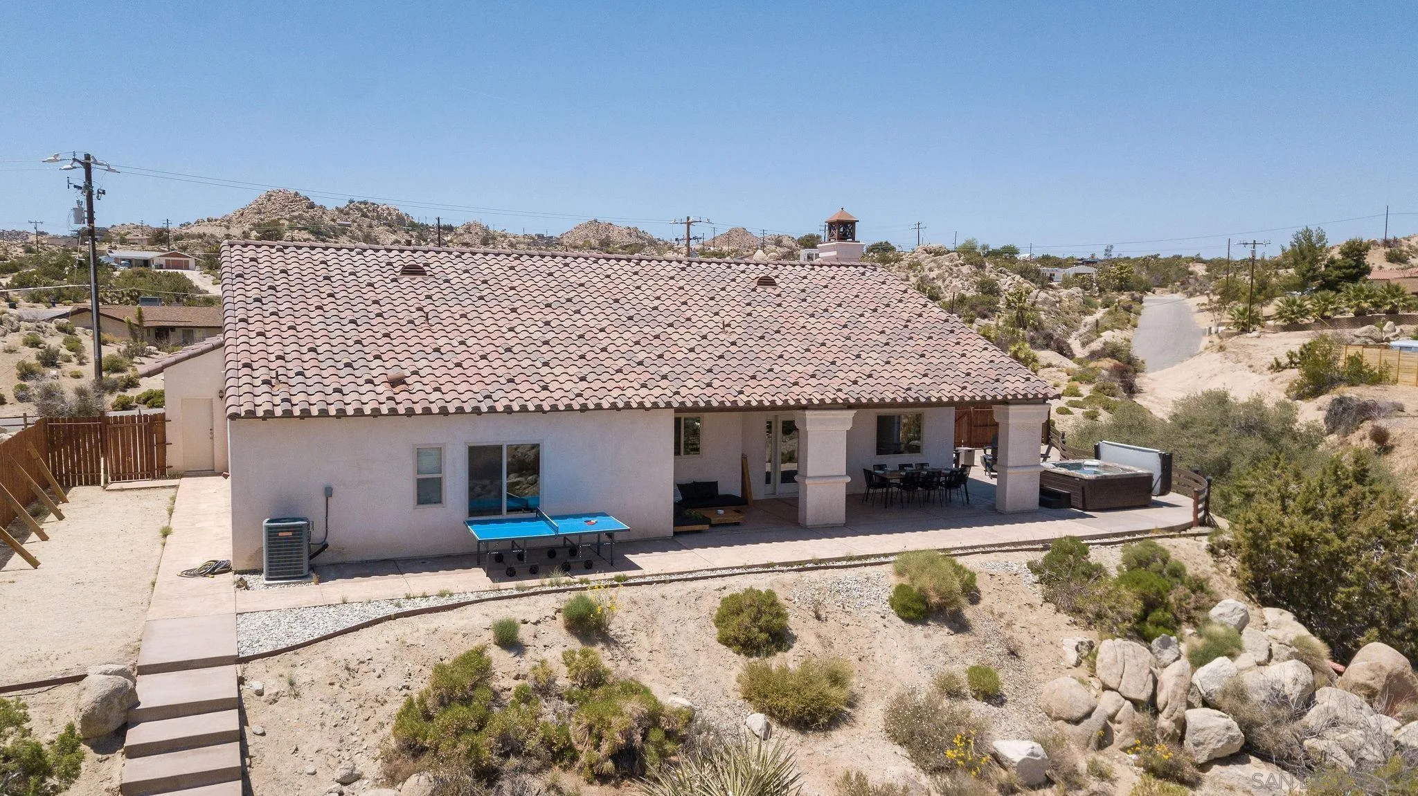 5833 San Rafael Road Yucca Valley, CA 92284 - Photo 3 of 64