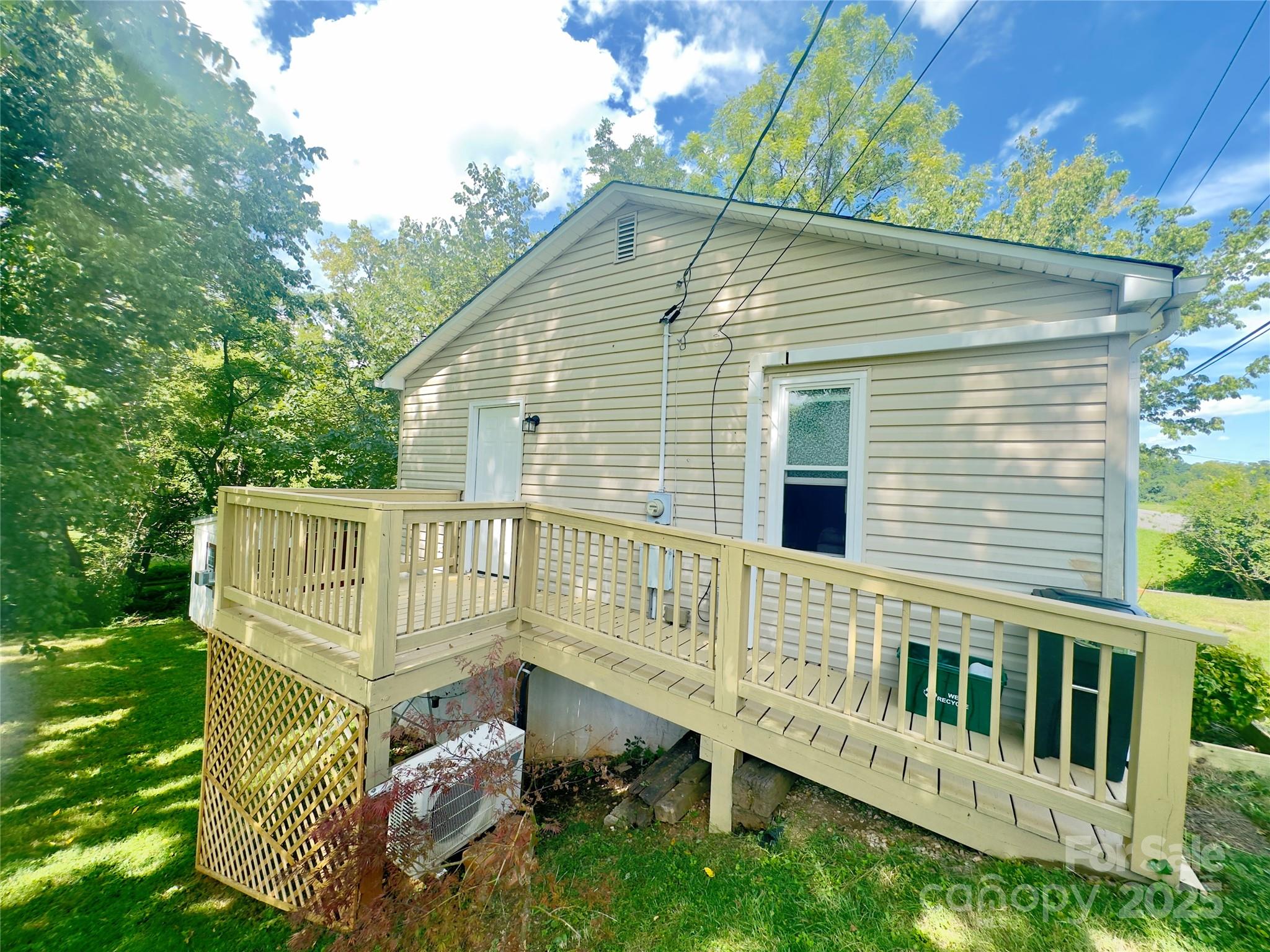 329 Morehead Road Marion, NC 28752 - Photo 5 of 20