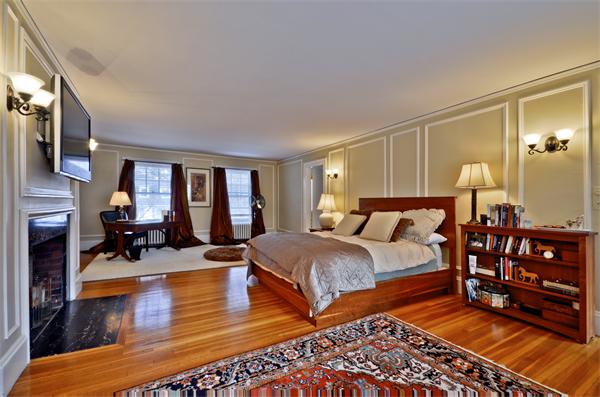 18 Willard Road Brookline, MA 02445 - Photo 8 of 14 a large bedroom with bed and window