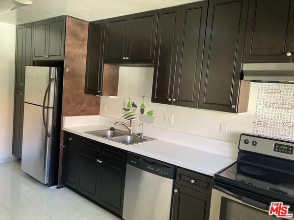 $4,680 | 1033 6th Street, Unit 309, Santa Monica, CA 90403