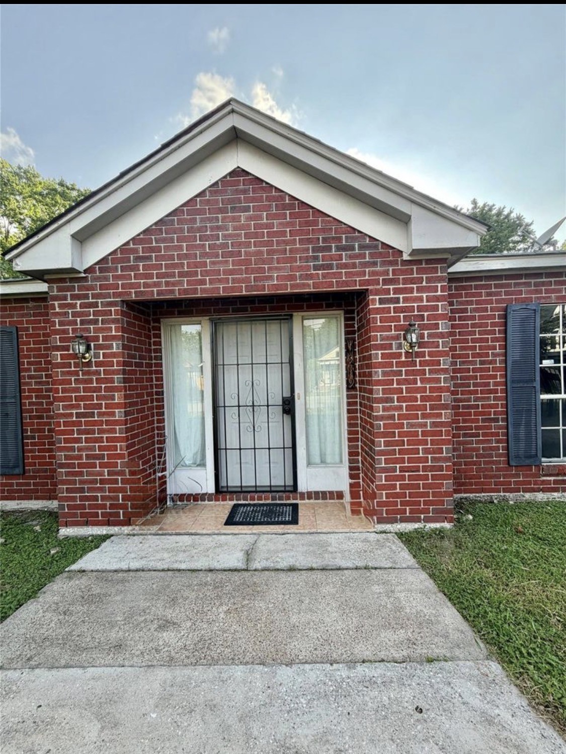 1919 Gregg Street Houston, TX 77020 - Photo 2 of 16