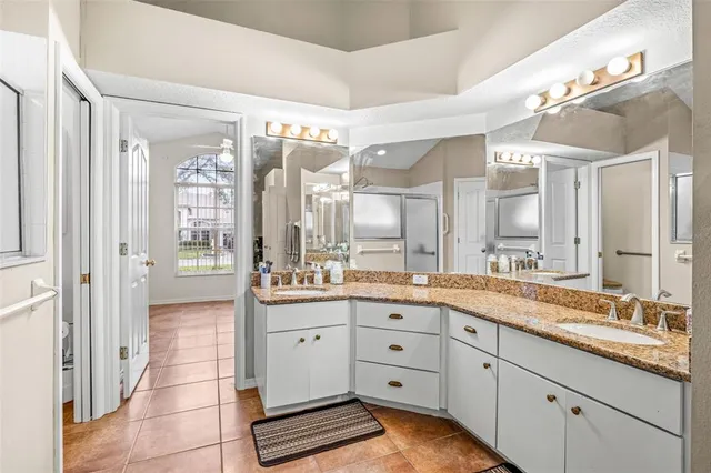 $3,250 | 16521 Lake Heather Drive, Tampa, FL 33618