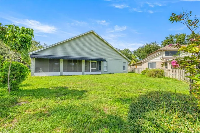 $3,250 | 16521 Lake Heather Drive, Tampa, FL 33618