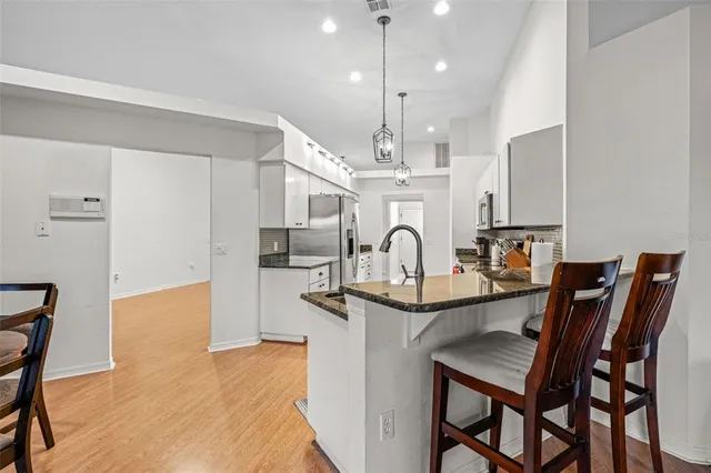 $3,250 | 16521 Lake Heather Drive, Tampa, FL 33618