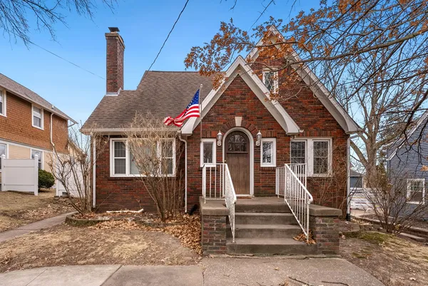 $290,000 | 2509 East Street, Davenport, IA 52803