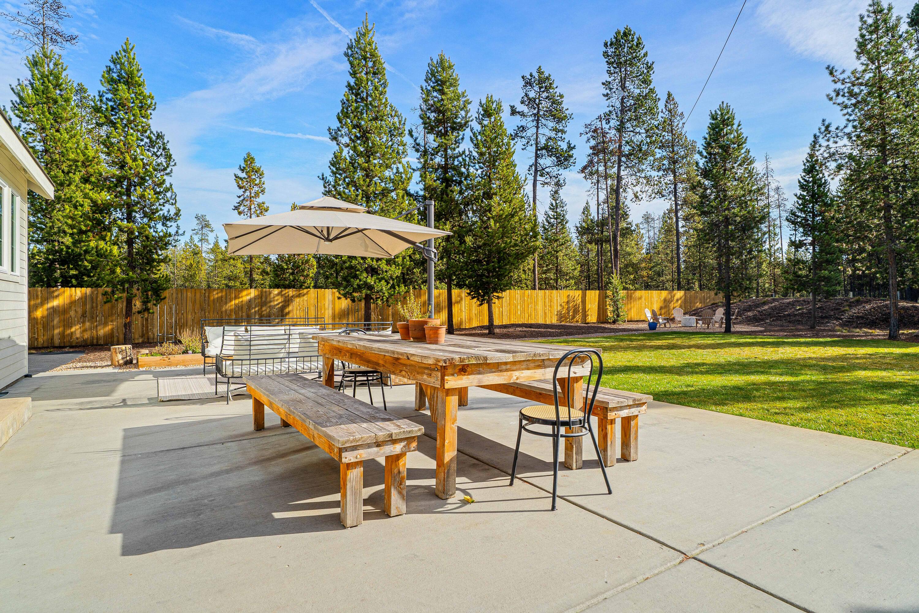 17189 Covina Road Bend, OR 97707 - Photo 13 of 81 10-Exterior