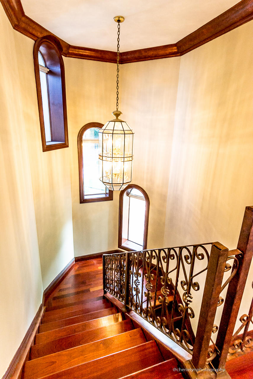 21157 Ormond Court Boca Raton, FL 33433 - Photo 15 of 33 21157 stairwell