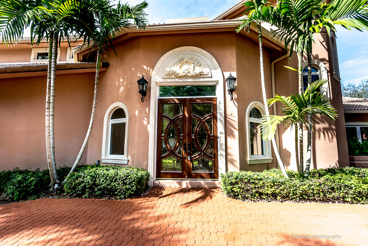 21157 Ormond Court Boca Raton, FL 33433 - Photo 2 of 33 21157 frontdorr