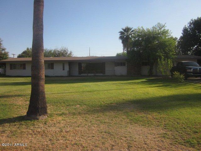 137 East Carter Road Phoenix, AZ 85042 - Photo 1 of 25 Front