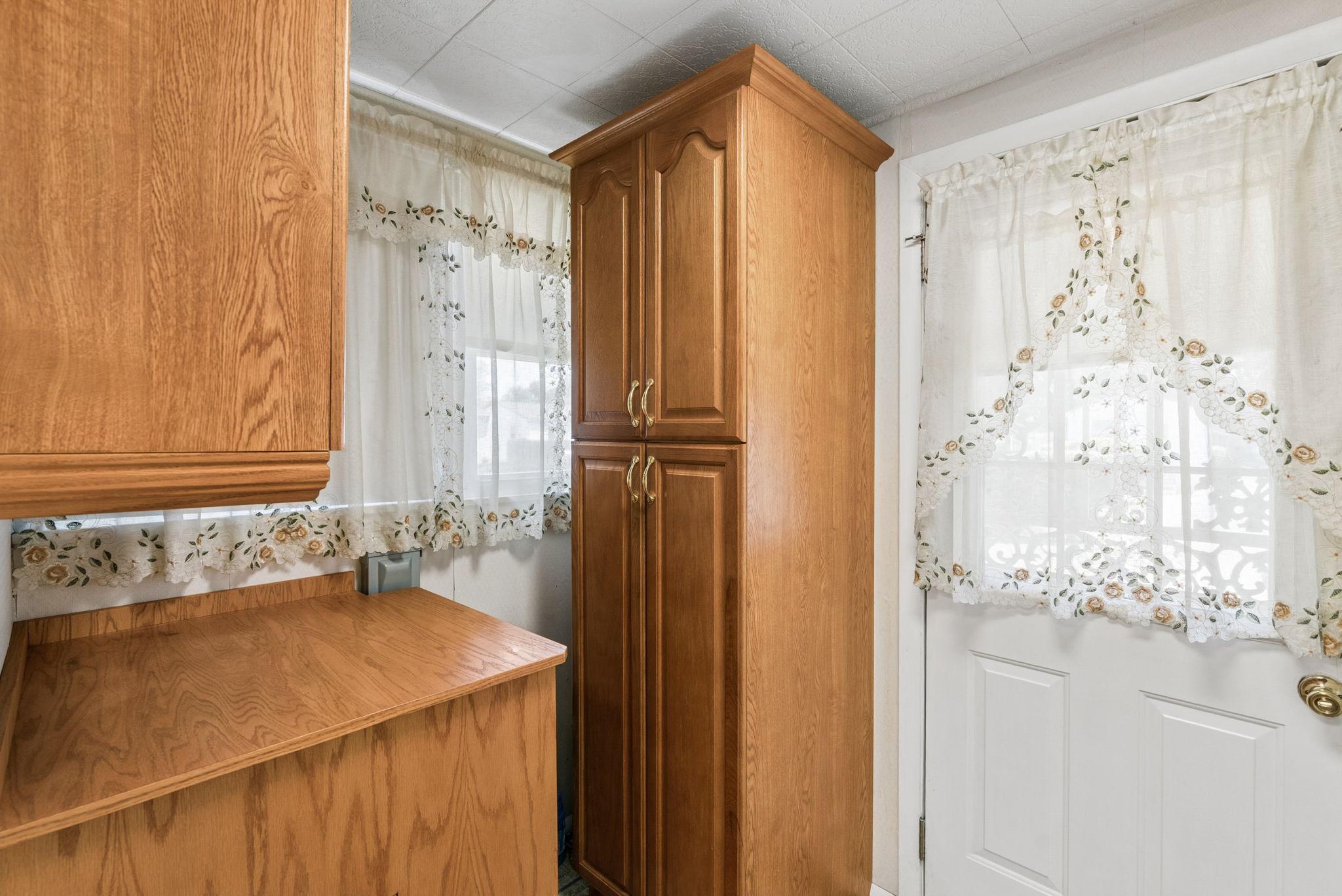 19 Old Solomons Island Road Annapolis, MD 21401 - Photo 16 of 51 Laundry Room