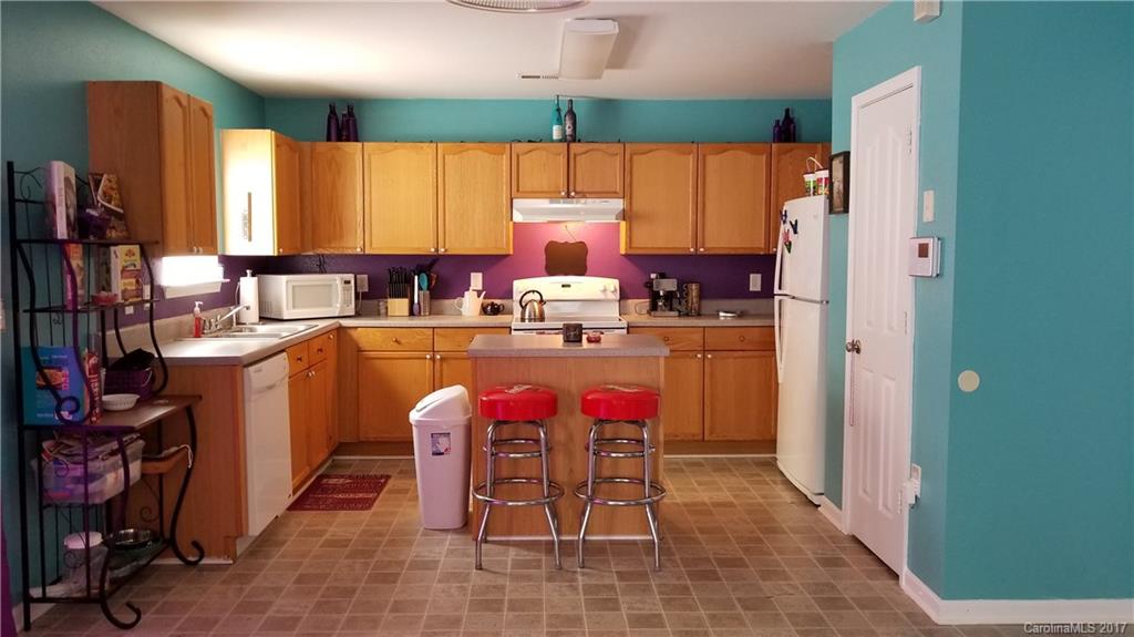 2232 Gooseberry Road Charlotte, NC 28208 - Photo 4 of 13