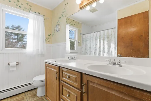 $299,900 | 1011 Western Avenue, Hampden, ME 04444