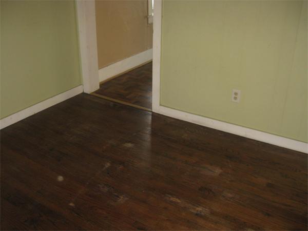 28 Harding Street Springfield, MA 01109 - Photo 8 of 24