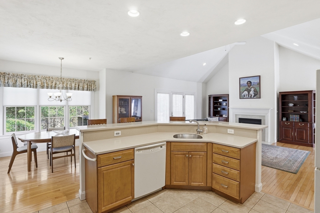 13 Stone Ridge Road, Unit 13 Westford, MA 01886 - Photo 8 of 30