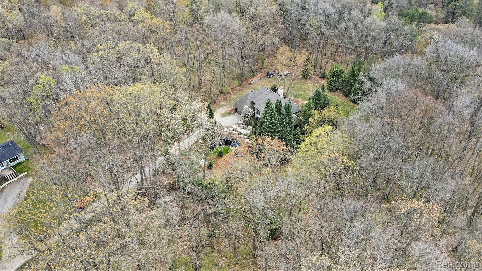 9133 Coldwater Road Flushing, MI 48433 - Photo 55 of 59 Gallery Image 55