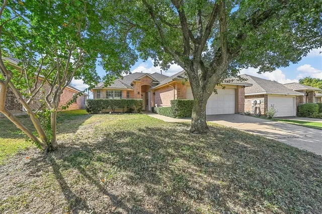 $1,925 | 9229 Chesapeake Lane, McKinney, TX 75071