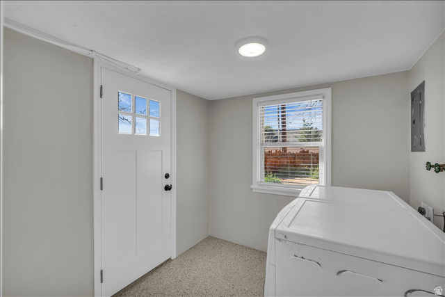 239 North Main Street St. George, UT 84770 - Photo 19 of 30 Basement unit laundry