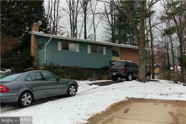 6404 Greeley Boulevard Springfield, VA 22152 - Photo 1 of 23 Exterior (General)