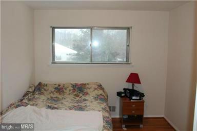 6404 Greeley Boulevard Springfield, VA 22152 - Photo 16 of 23 Bedroom # 2
