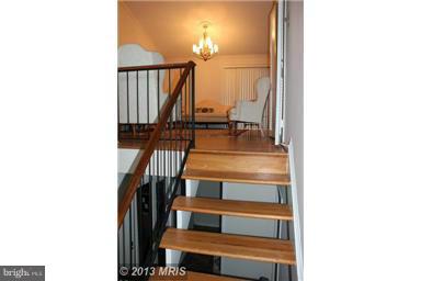 6404 Greeley Boulevard Springfield, VA 22152 - Photo 18 of 23 Interior (General)