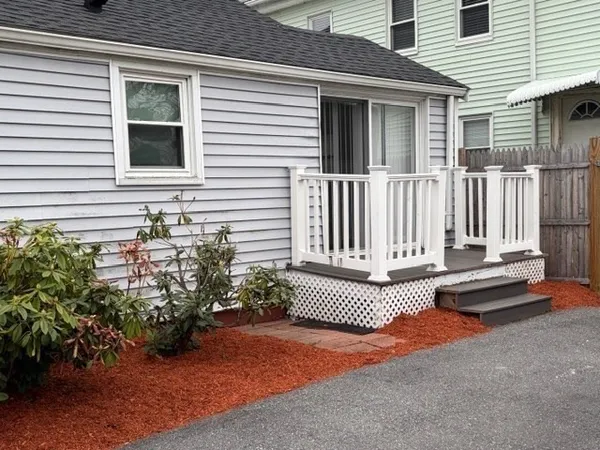 $2,300 | 20-22 Emerson Street, Unit 20, Stoneham, MA 02180