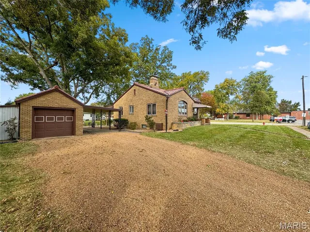 $250,000 | 13 North Jackson Street, Millstadt, IL 62260