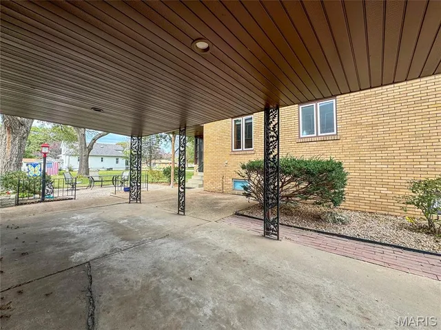 $250,000 | 13 North Jackson Street, Millstadt, IL 62260