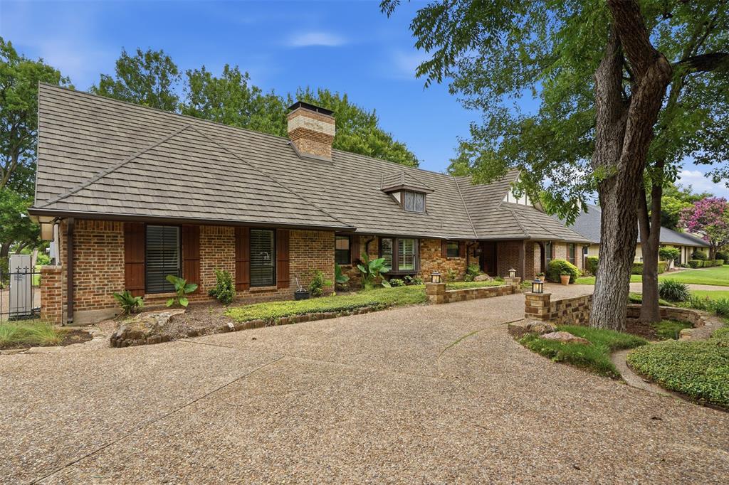 3805 Hollow Creek Road Benbrook, TX 76116 - Photo 3 of 40