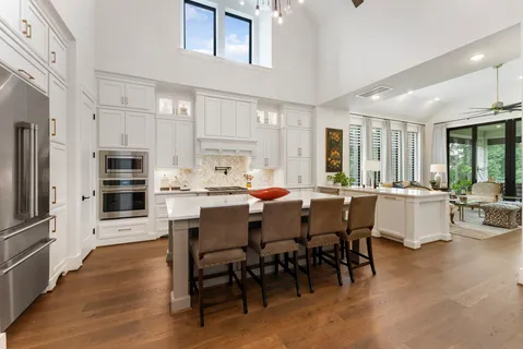 $1,195,000 | 115 Emerald Isle, Montgomery, TX 77316