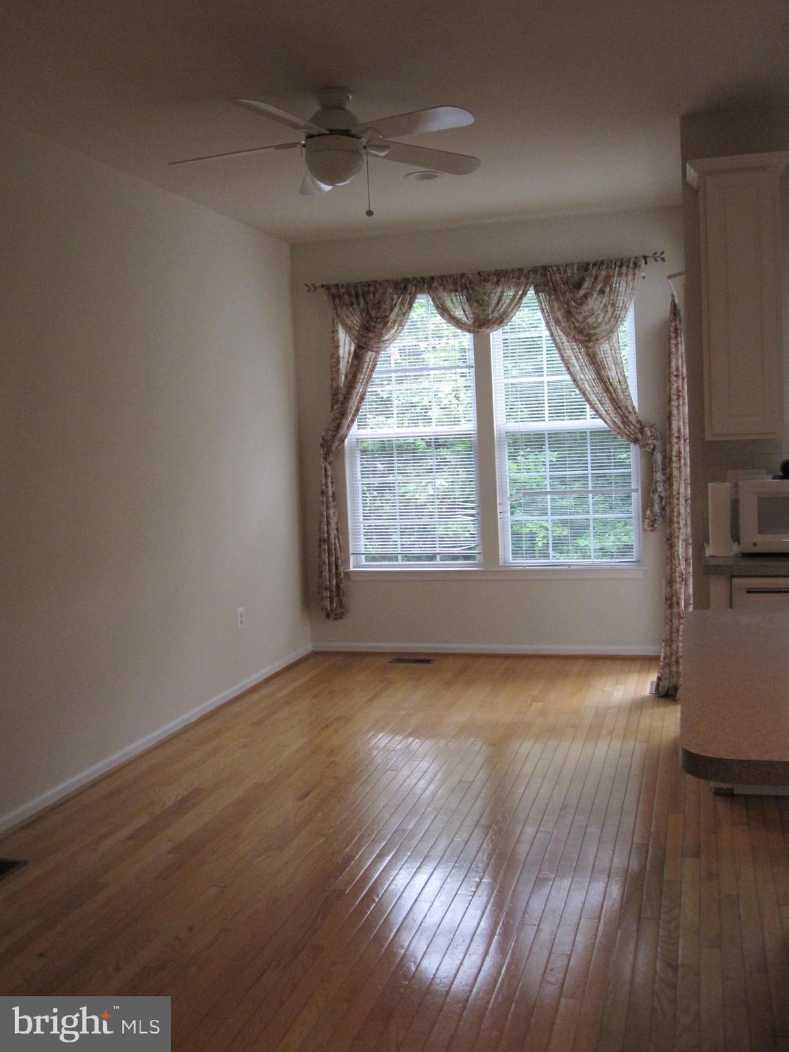4140 River Forth Drive Fairfax, VA 22030 - Photo 11 of 32 Eat In Kitchen
