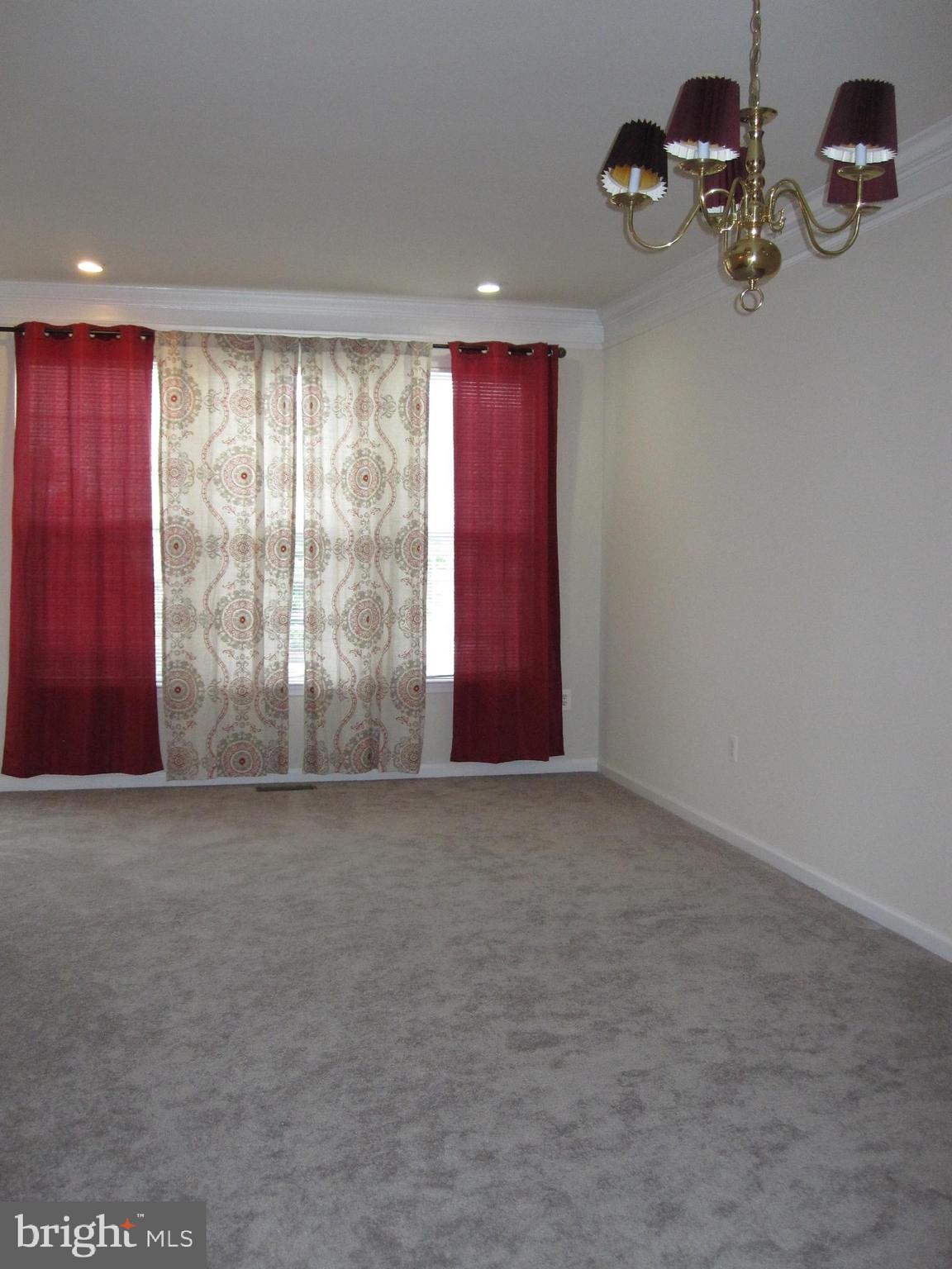 4140 River Forth Drive Fairfax, VA 22030 - Photo 14 of 32 Family Room