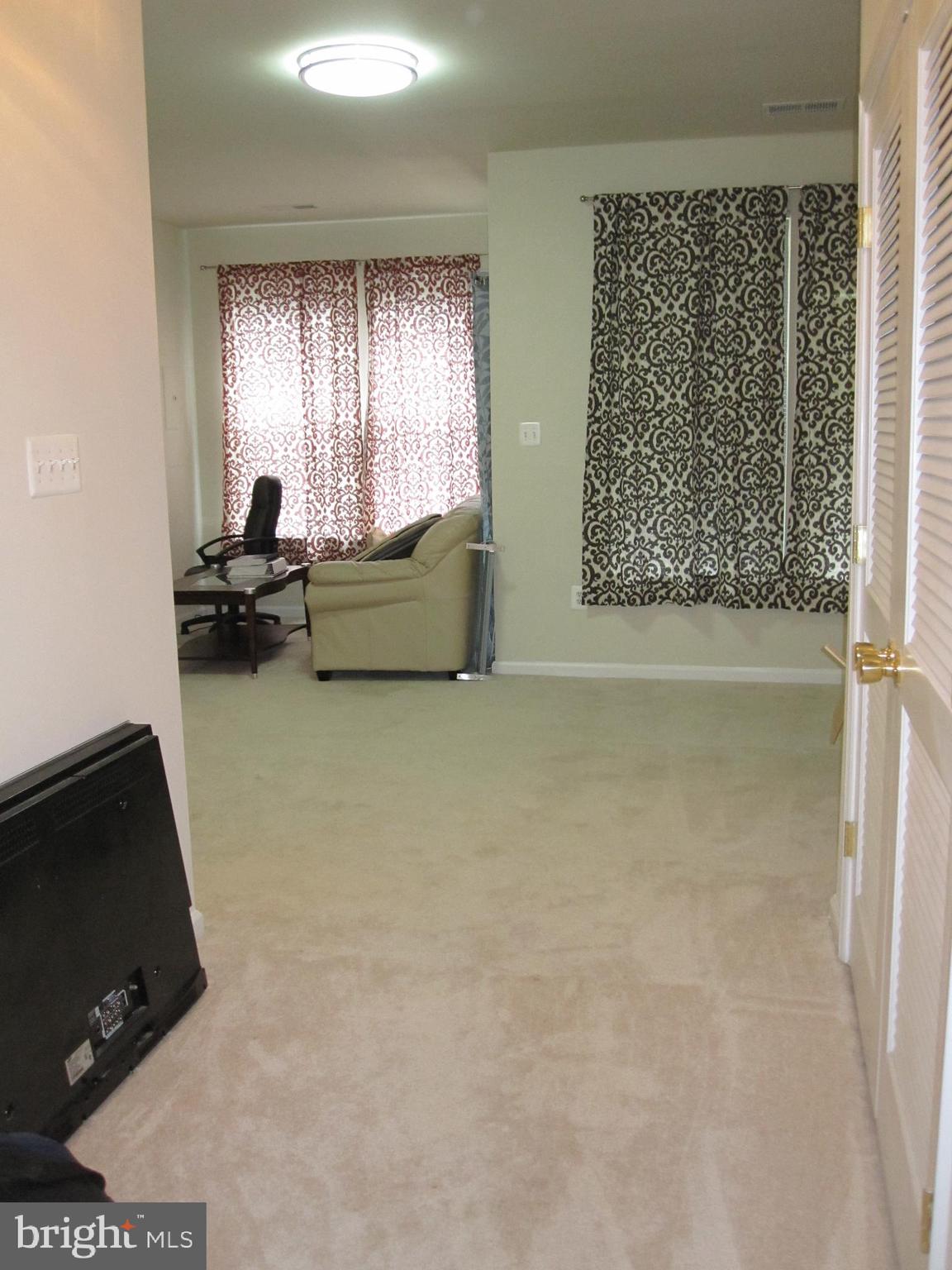 4140 River Forth Drive Fairfax, VA 22030 - Photo 28 of 32 Lower level Rec and Study area