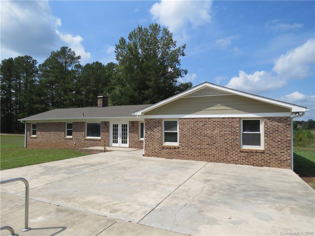 5959 Hindmon Road Fort Lawn, SC 29714 - Photo 8 of 24 Gallery Image 8