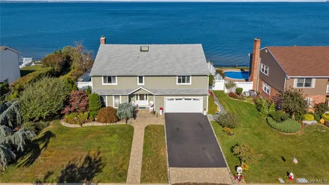 $1,895,000 | 43 Oak Point Drive North, Bayville, NY 11709