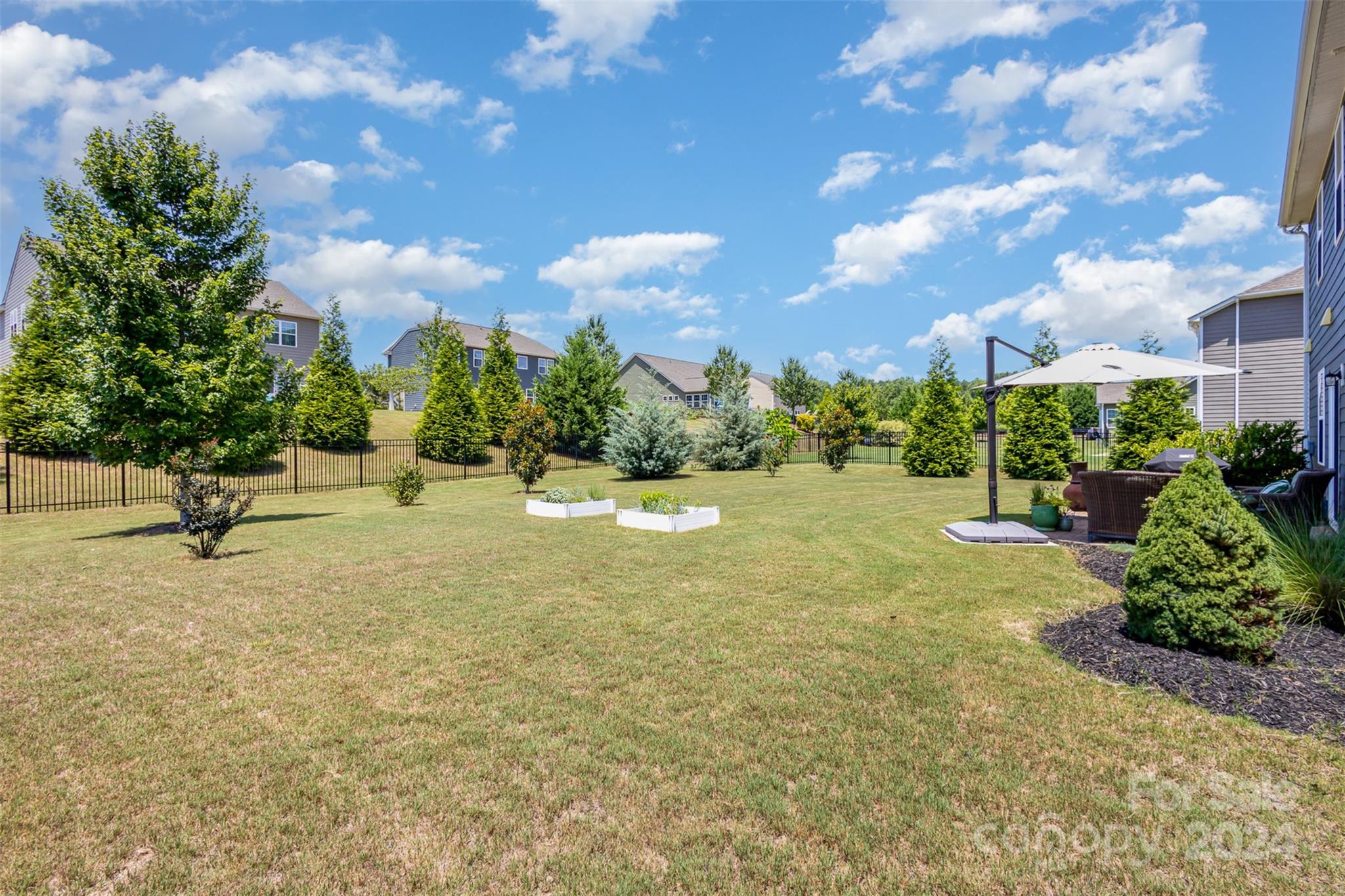16017 Foreleigh Road Huntersville, NC 28078 - Photo 32 of 37 Gallery Image 32