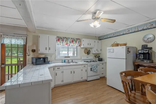 $1,349,000 | 412 21st Avenue, Vienna, NY 13308