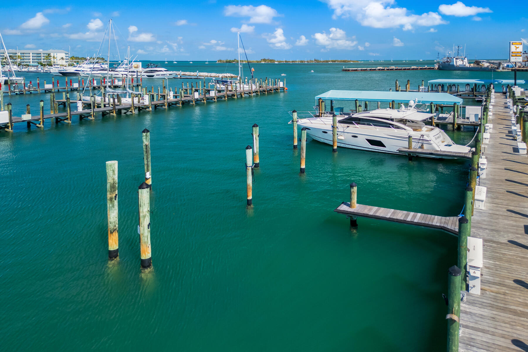 951 Caroline Street, Unit 19 Key West, FL 33040 - Photo 18 of 29 951 Caroline St_1oakstudiosdrone_06