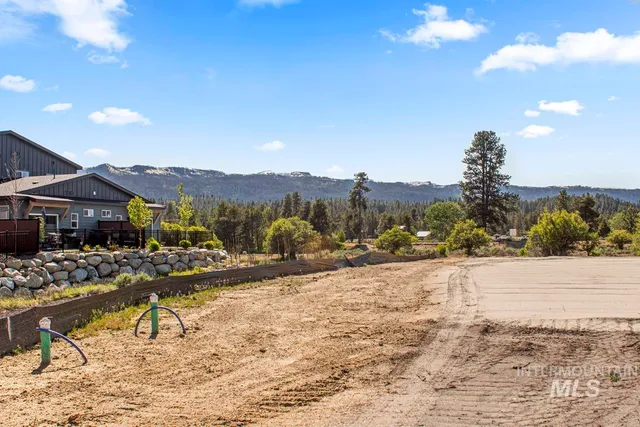 $160,000 | L4-b1 L4-b1 Lazy River Street, Cascade, ID 83611