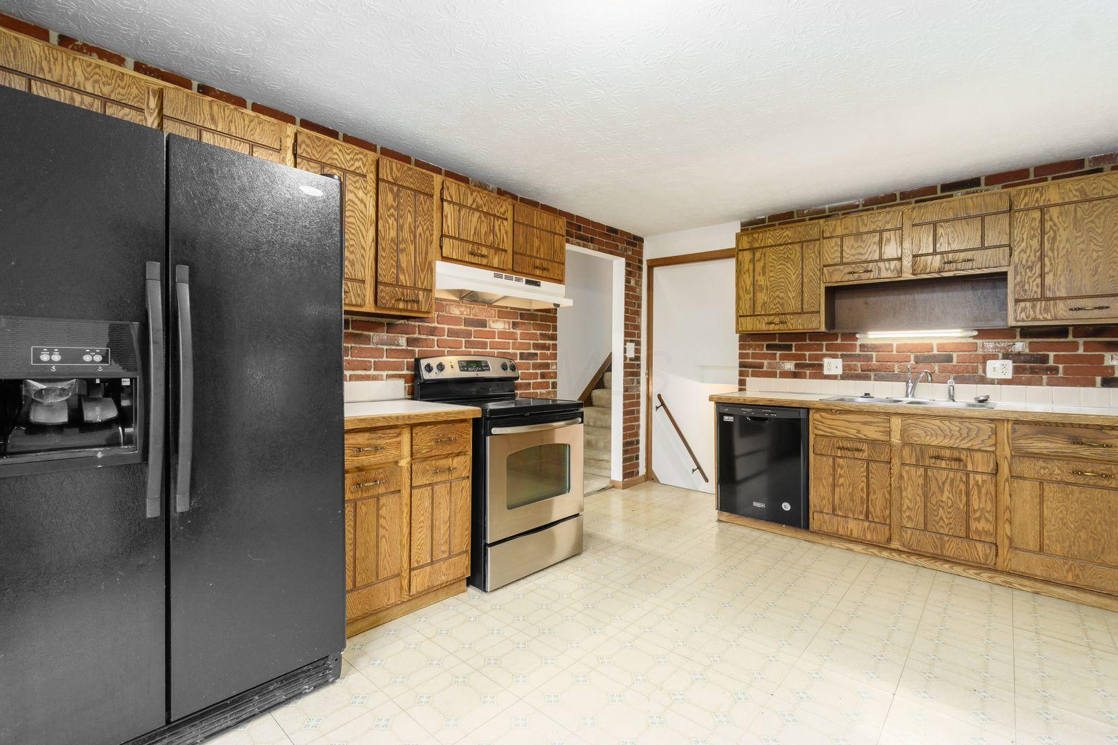 3038 Whitlow Road Columbus, OH 43232 - Photo 12 of 47 Gallery Image 12