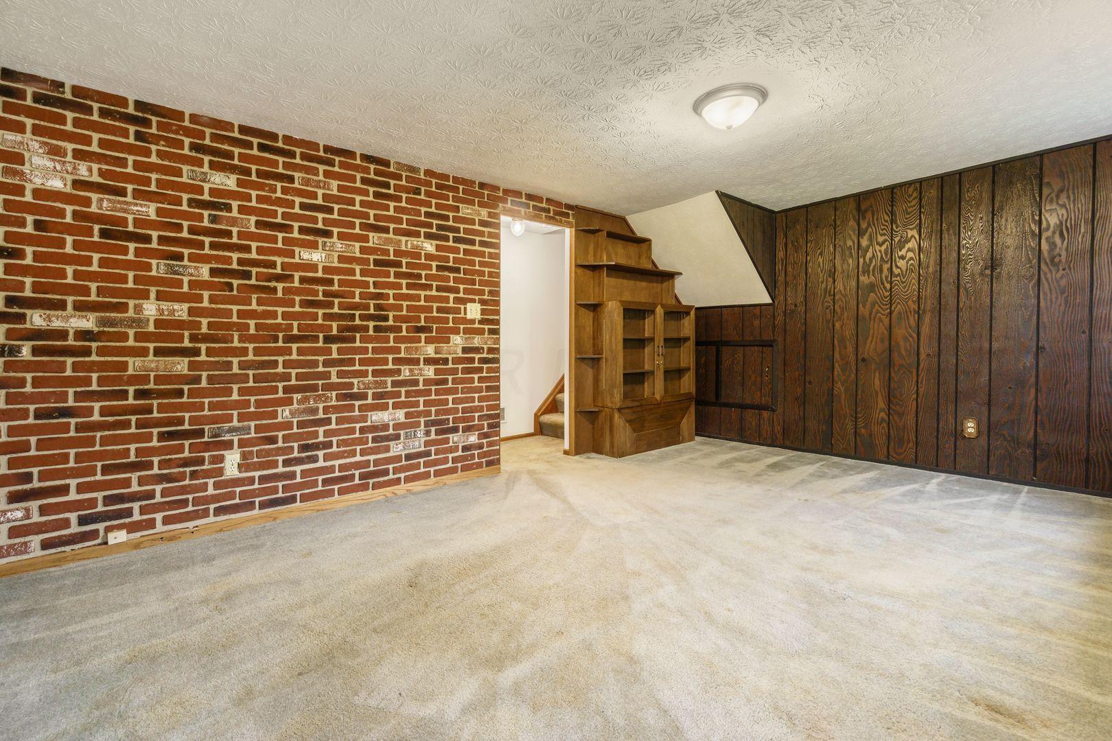 3038 Whitlow Road Columbus, OH 43232 - Photo 33 of 47 Gallery Image 33