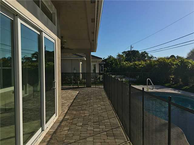 4960 Southeast Inlet Isle Way Stuart, FL 34997 - Photo 5 of 19 Gallery Image 5