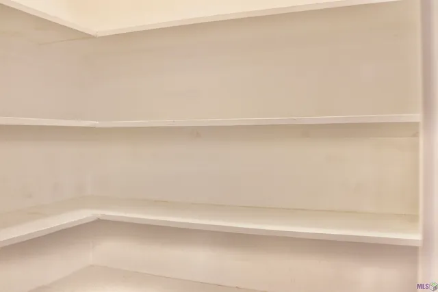 $160,000 | 4154 Jefferson Woods Drive, Baton Rouge, LA 70809