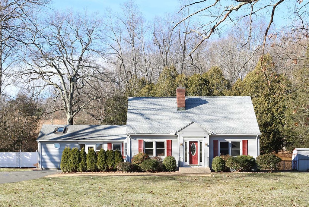 362 Montgomery Road Westfield, MA 01085 - Photo 1 of 30 Gallery Image 1