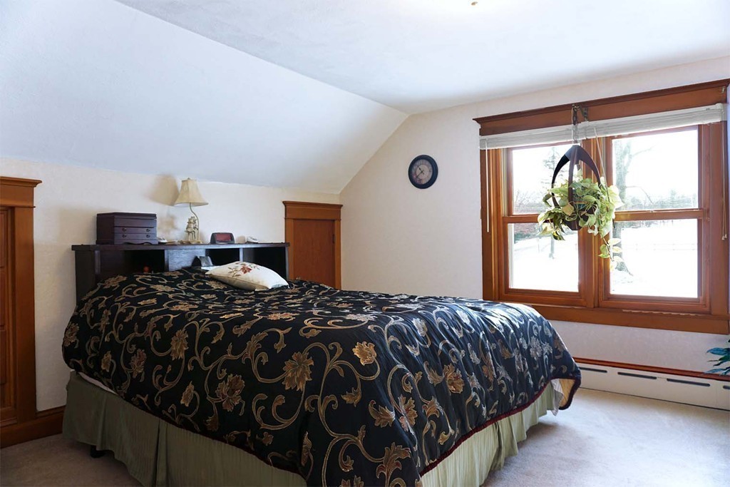 362 Montgomery Road Westfield, MA 01085 - Photo 16 of 30 Gallery Image 16