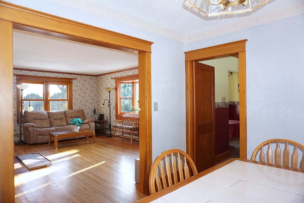 362 Montgomery Road Westfield, MA 01085 - Photo 10 of 30 Gallery Image 10
