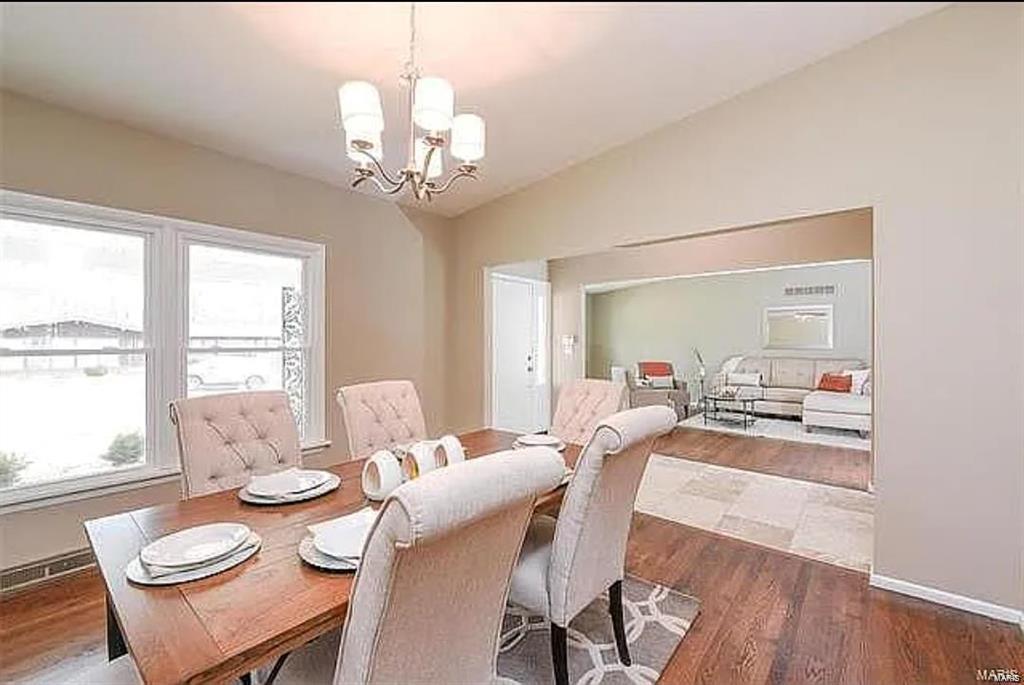 89 Burning Tree Drive Chesterfield, MO 63017 - Photo 11 of 23