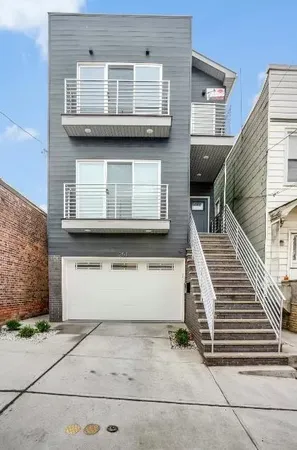 $5,000 | 251 Manhattan Avenue, Unit 1, Jersey City, NJ 07307