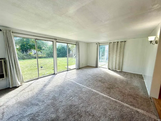 $210,000 | 2630 Chandler Drive, Fort Wayne, IN 46816