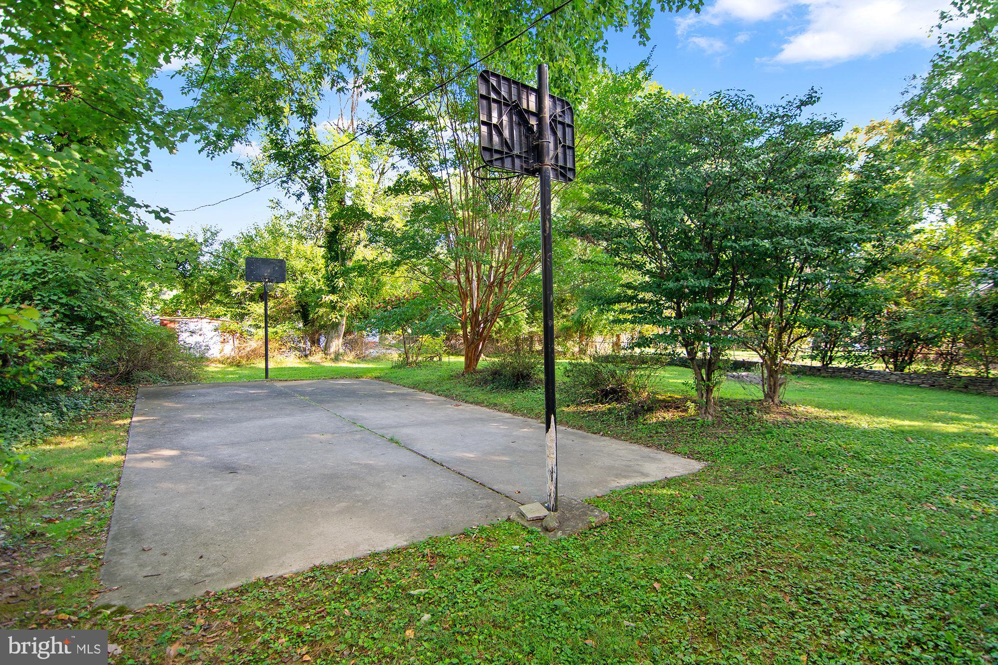 3412 Shelburne Road Baltimore, MD 21208 - Photo 23 of 25