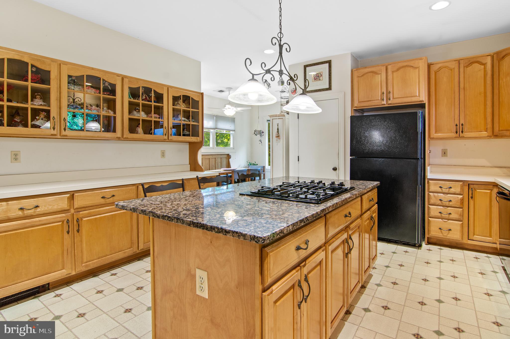 3412 Shelburne Road Baltimore, MD 21208 - Photo 8 of 25